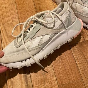 Reebok Sneakers - women’s size 10